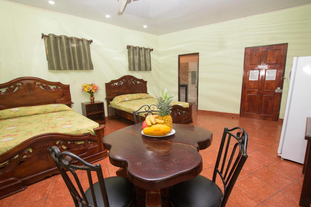 Oceanfront Hotel Verde Mar Direct Access To The Beach มานูเอล อันโตนิโอ ภายนอก รูปภาพ