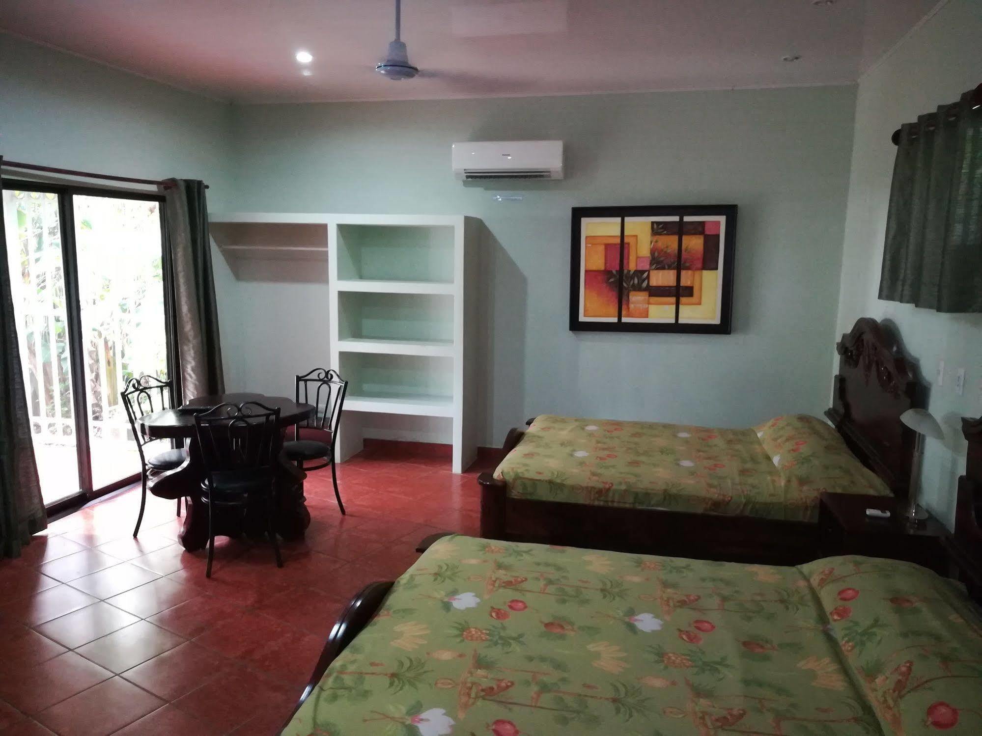 Oceanfront Hotel Verde Mar Direct Access To The Beach มานูเอล อันโตนิโอ ภายนอก รูปภาพ